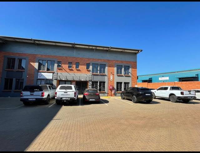 INDUSTRIAL PROPERTY TO RENT IN HENNOPSPARK